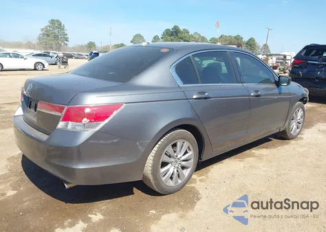 2011 Honda Accord 2.4 Ex-L z USA, uszkodzony, nr VIN 1HGCP2F8XBA094646